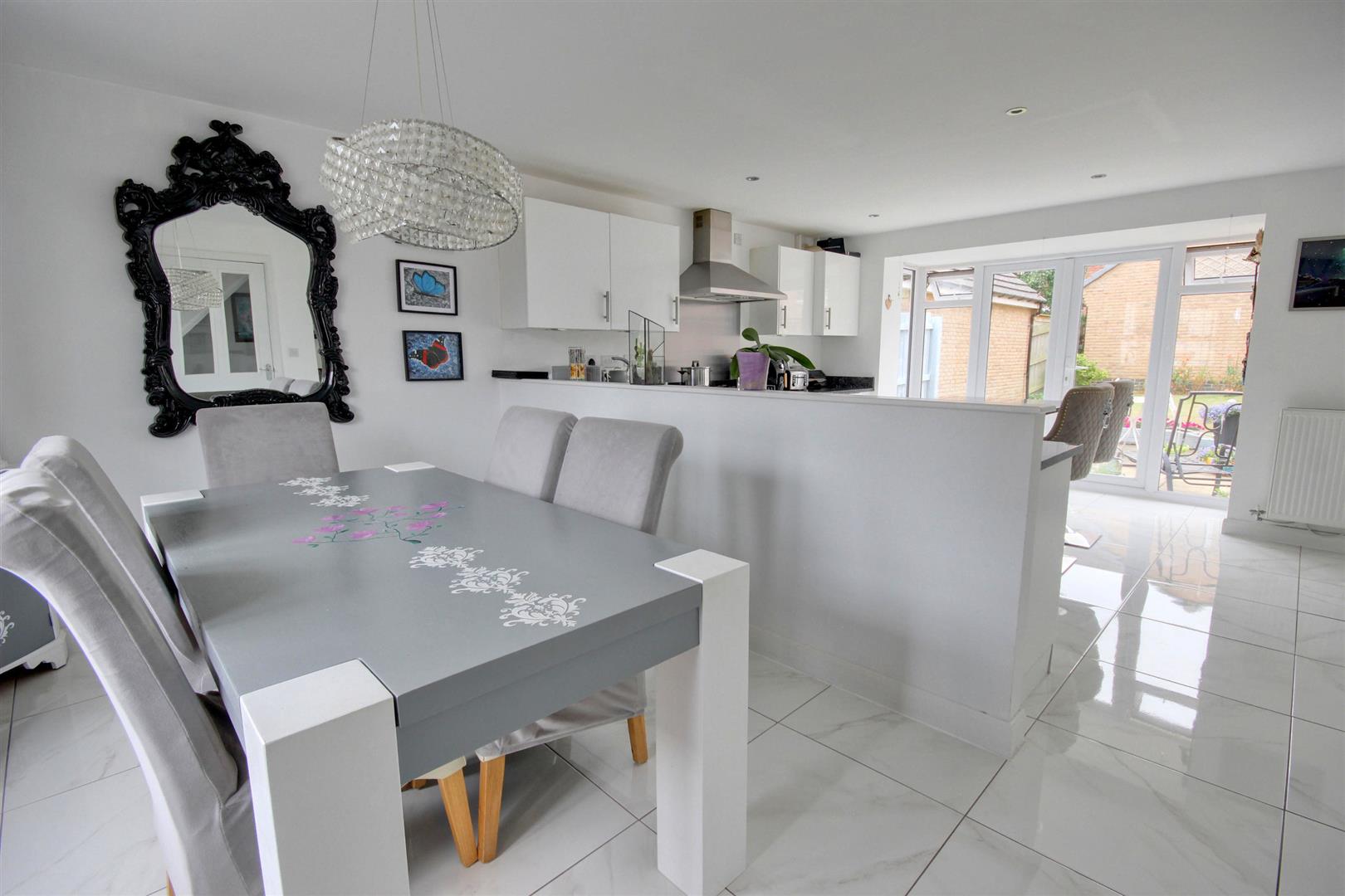 Newman Avenue, Beverley